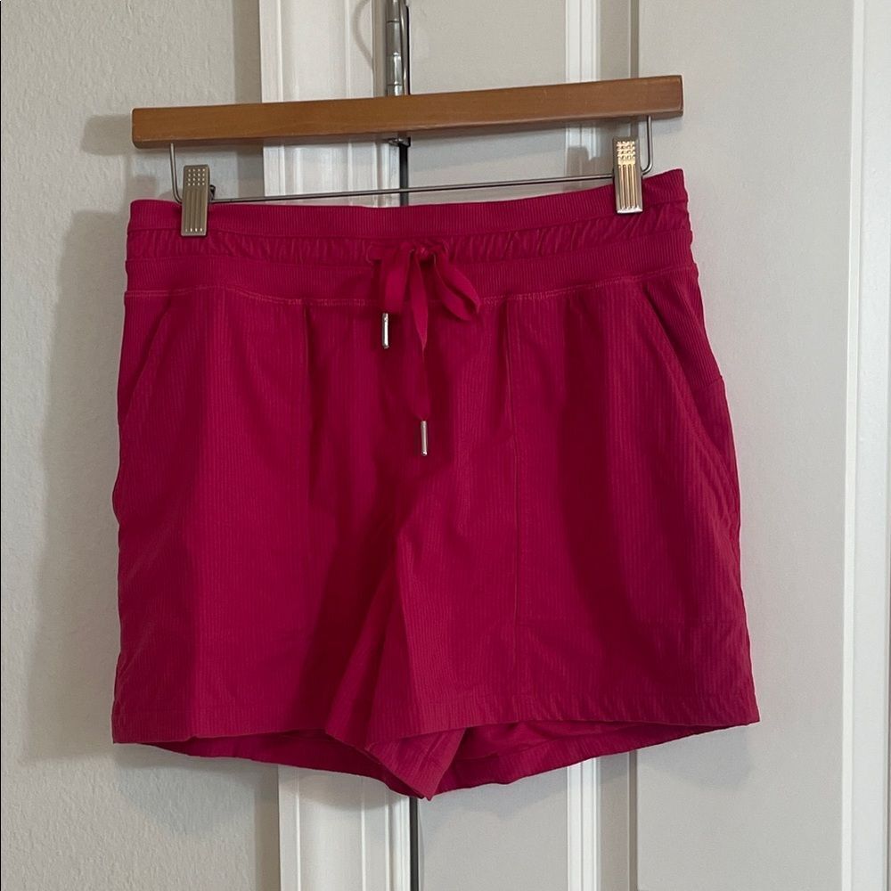 Lululemon Dance Studio High Rise 3 1/2” Shorts